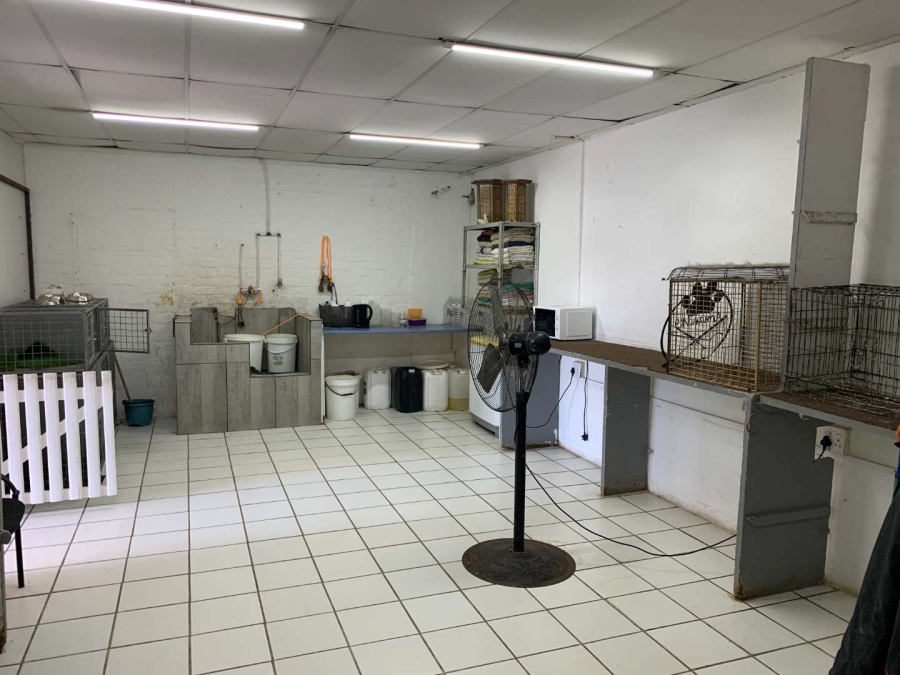 To Let commercial Property for Rent in Kuils River Western Cape